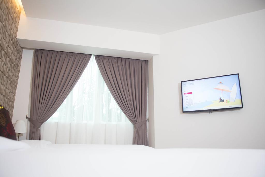Qlassic Hotel Sepang Exterior foto